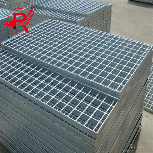 Durable and Versatile Stainless Steel Grating for Industrial Applications