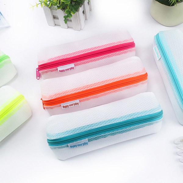 A translucent Makaron pencil bag with 6 colors and a large capacity makes it a great gift for children, teenagers, and adults for daily use in school offices