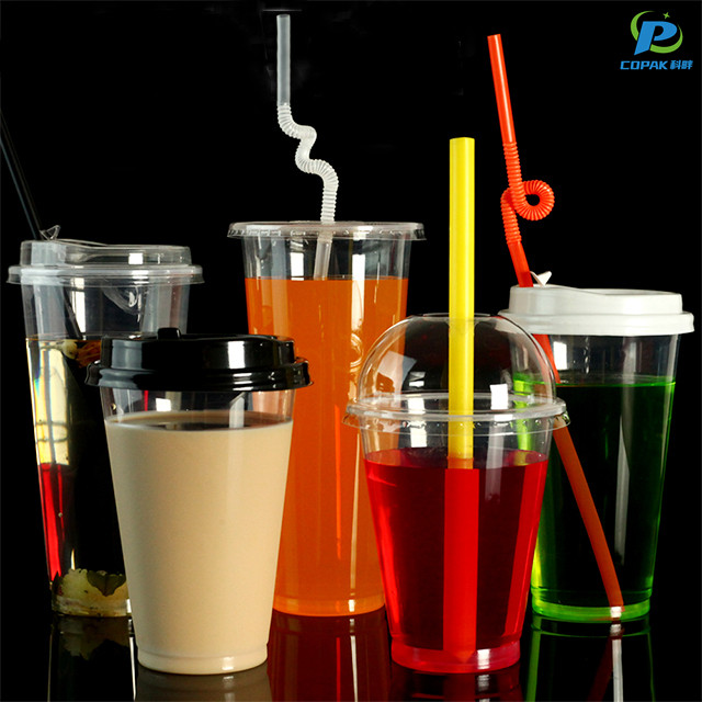 Plastic cups with lids