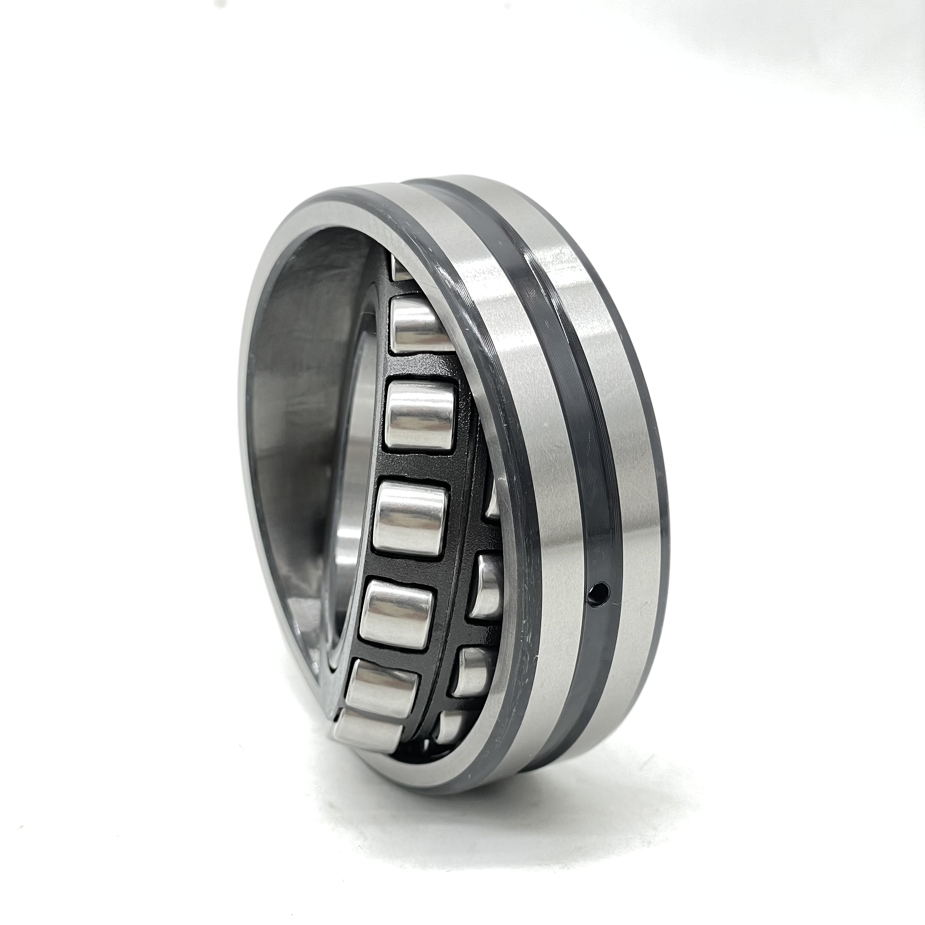 SKF self-aligning roller bearing 22209E-22216E industrial tapered roller bearing supplied by the manufacturer