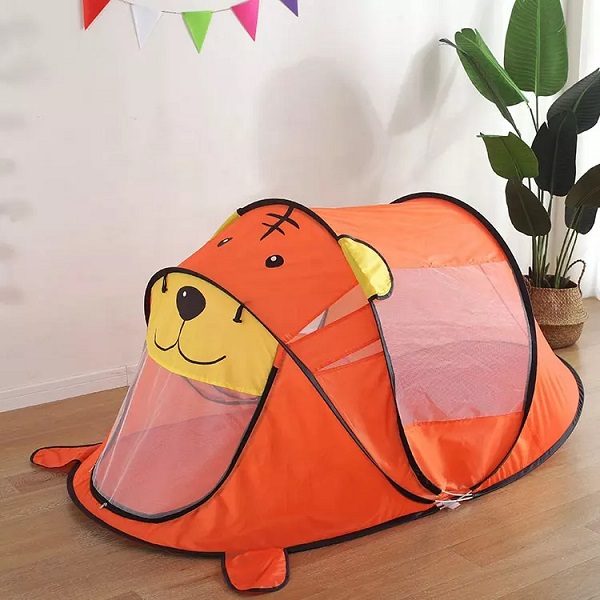 2022 Wholesale Foldable Children's Cartoon Bear Pop Up Toy Tents Kid's Indoor And Outdoor Toy Teepee