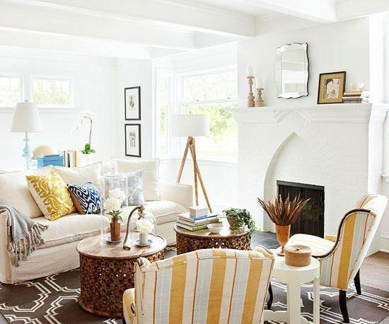 Discover Coastal Living Room Designs that Bring Brightness and Style