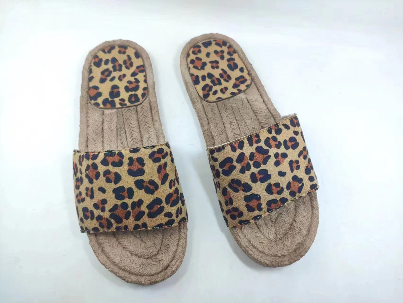 Women's Ladies' Fashion Leopard Upper Slides Sandals