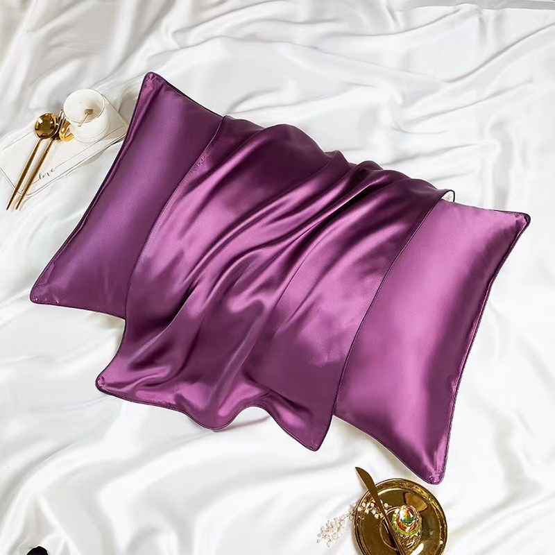 This Satin Pillowcase Has Over 20,000 5-Star Reviews | Us Weekly