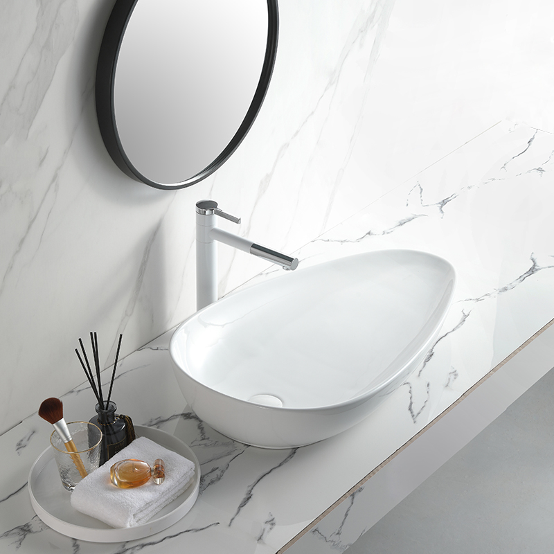 Exquisite and elegant ceramic art basin with colourful shell bathroom sink washbasin