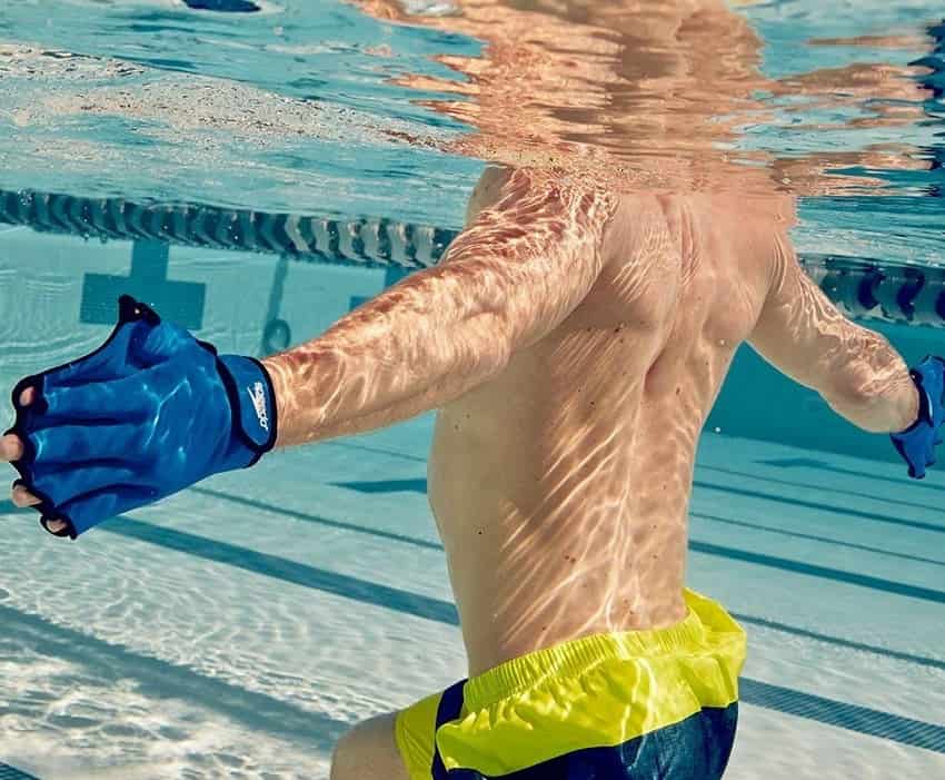 Best changing dry robes for open water or wild swimming | LincolnshireWorld
