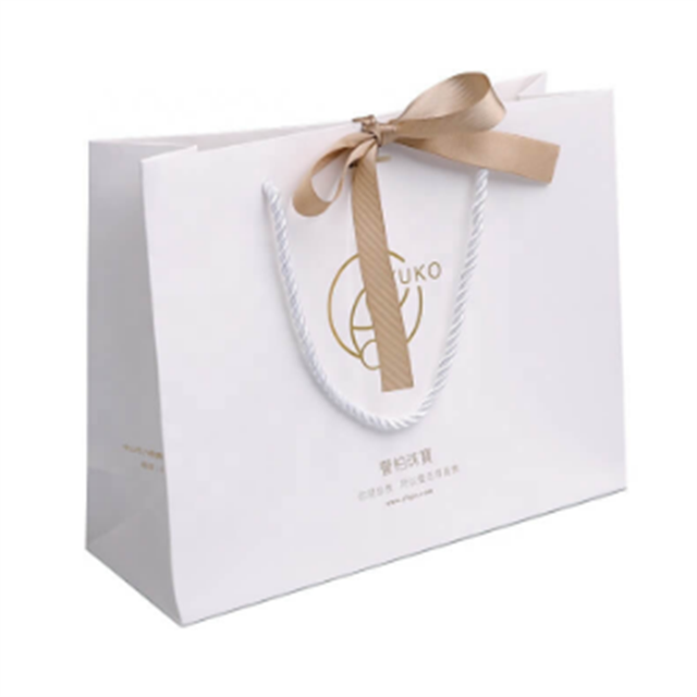 Top Manufacturer of Paper Shopping Bags, Custom Logo Design Available