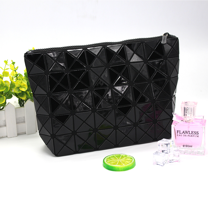 Glitter holographic grid cosmetic bag with zipper closure 3 colors available makeup case large capacity organizer for home travelling
