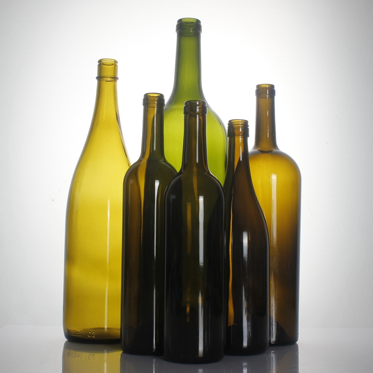  wholesale 750 ml Empty Bordeaux glass Bottle cork bottle finish Wine Glass Bottles custom logo