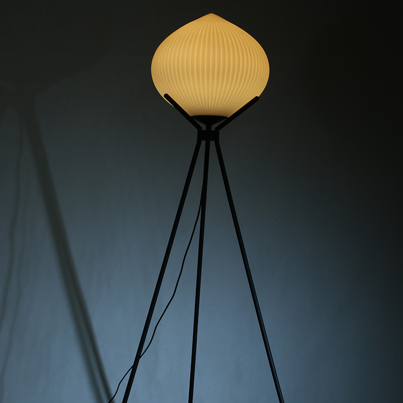 Scandinavian American vintage light luxury bedroom study vertical floor lamp