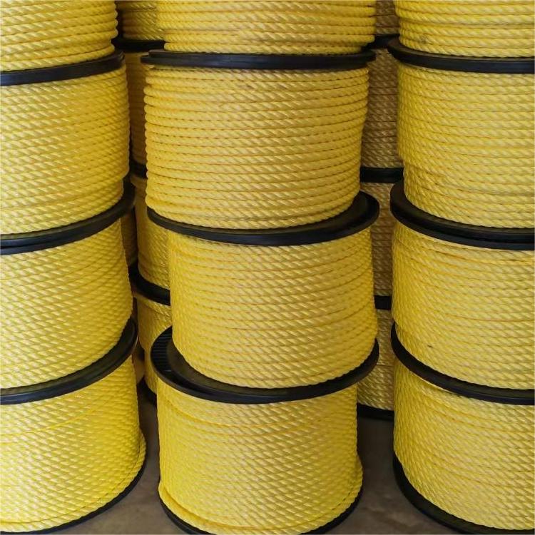 Three Strands PP Mooring Plastic Rope For Polypropylene Rope Twisted 10MM 16MM 22MM PP Danline Rope colored