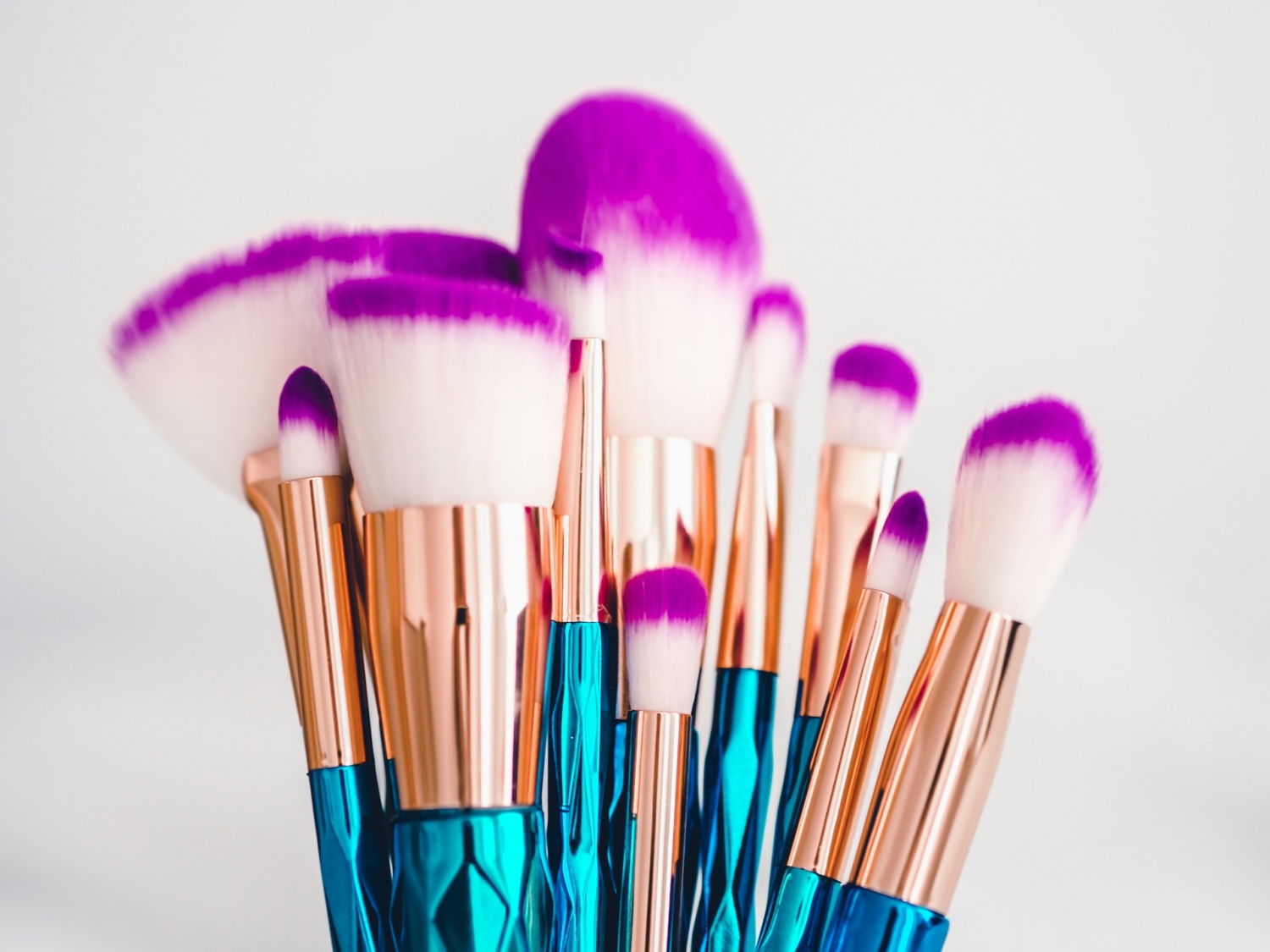 Makeup Brushes - News, Tips & Guides | Glamour