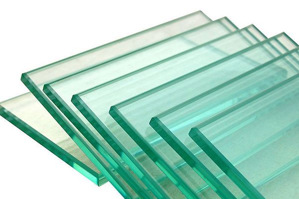 Heat-strengthened glass that can be laminated and not self - explode