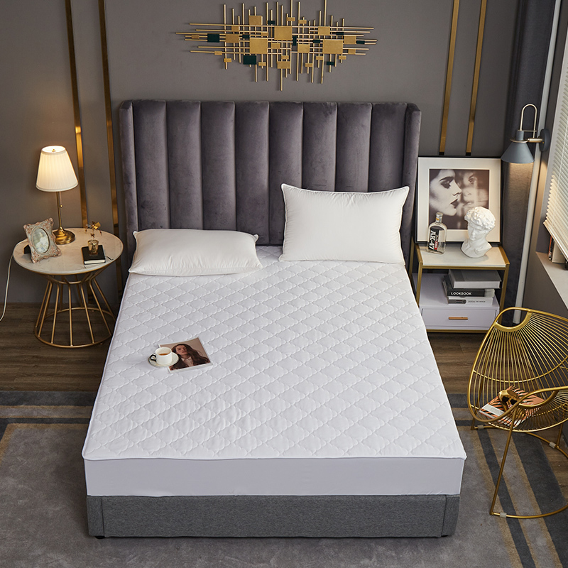 Discover the Luxurious Comfort of Silk Bed Sheets – A Must-Have for a Blissful Night's Sleep!