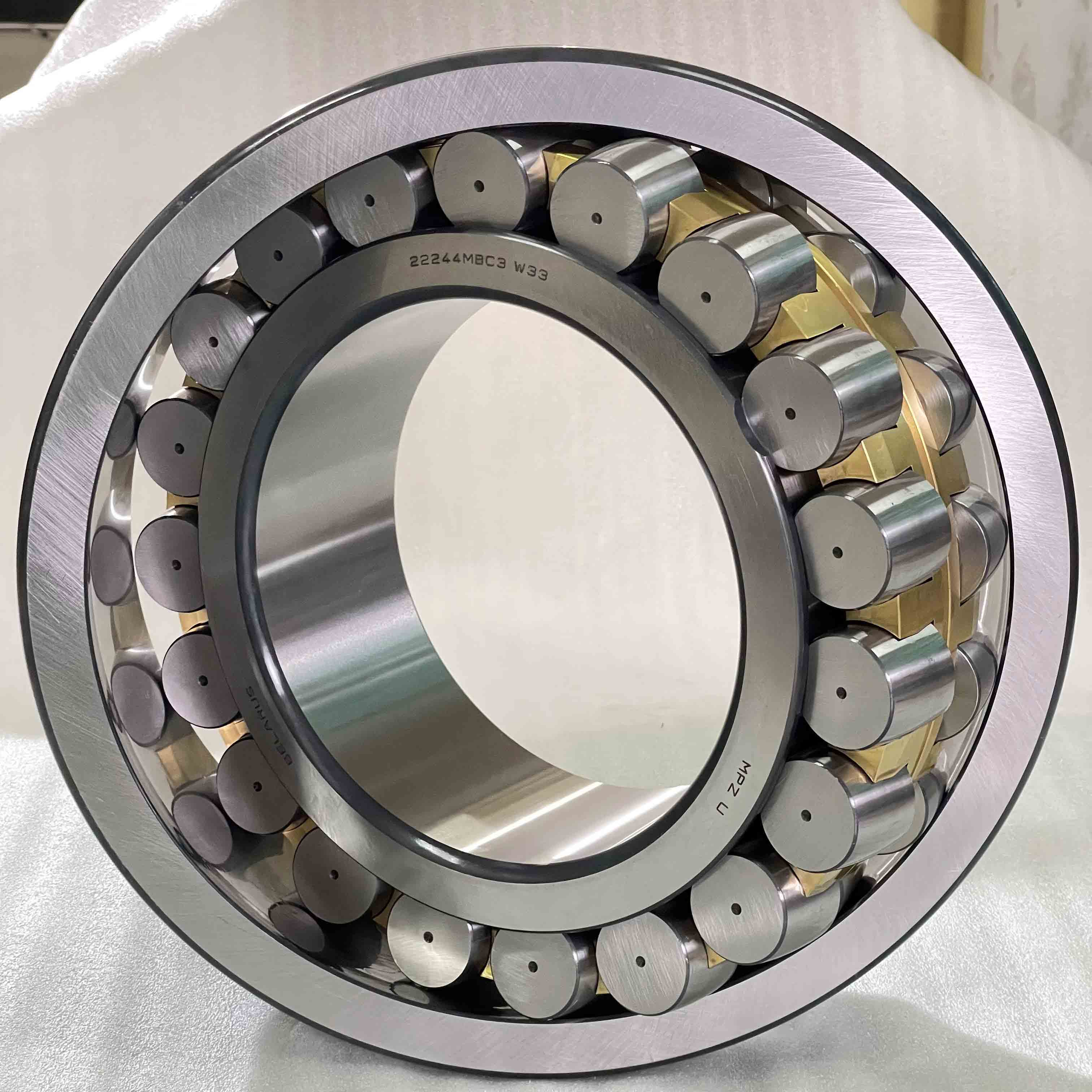 MPZ spherical roller bearings.  Special for vibrating screen, special for pulverizer, special for steel mill, special for fan series, special for cement plant
