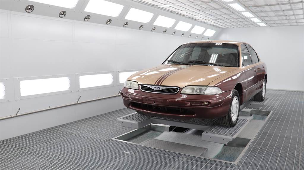 New Retractable Spray Booth: A Game Changer in the Automotive Industry