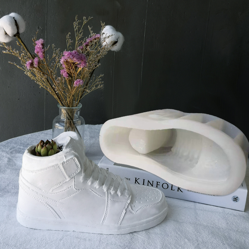 J2105 Hot Sell Concrete Vase Candle Holder Making Mould Large Size Cement Planter Sneaker Shoes Silicone FlowerPot Mold