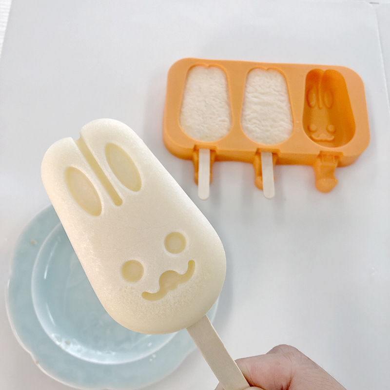 DIY Food Grade BPA Free Ice Maker Tools Cartoon Rabbit Ice Cube Pop Tray Silicone Popsicle Ice Cream Mold For Kids With Lid