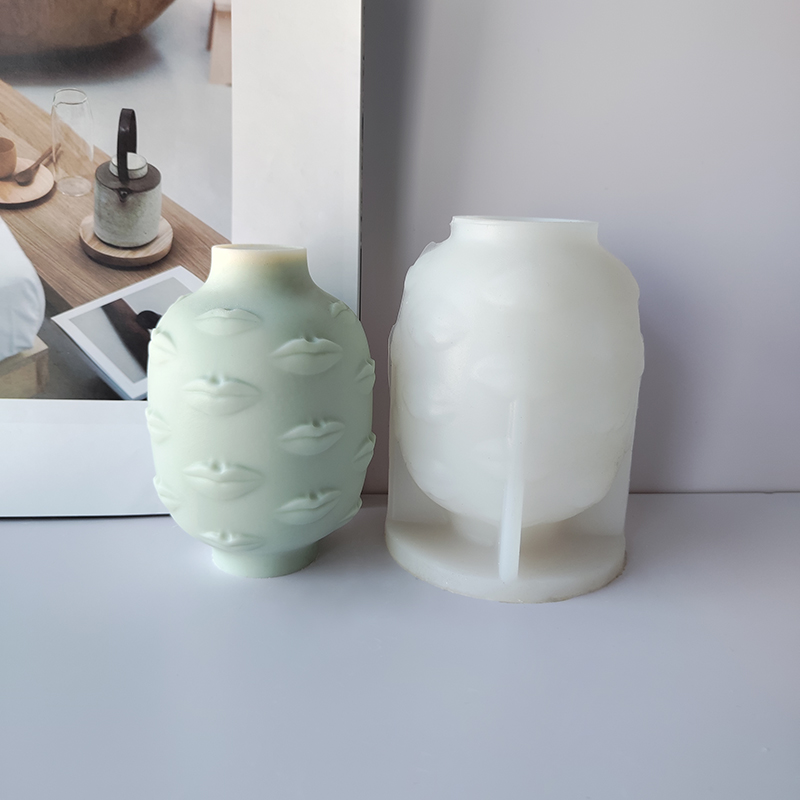 J1203 DIY 3D New Design Handmade Decorative Gift Vase Candle Silicone Mould Lip Bottle Shape Candle Mould