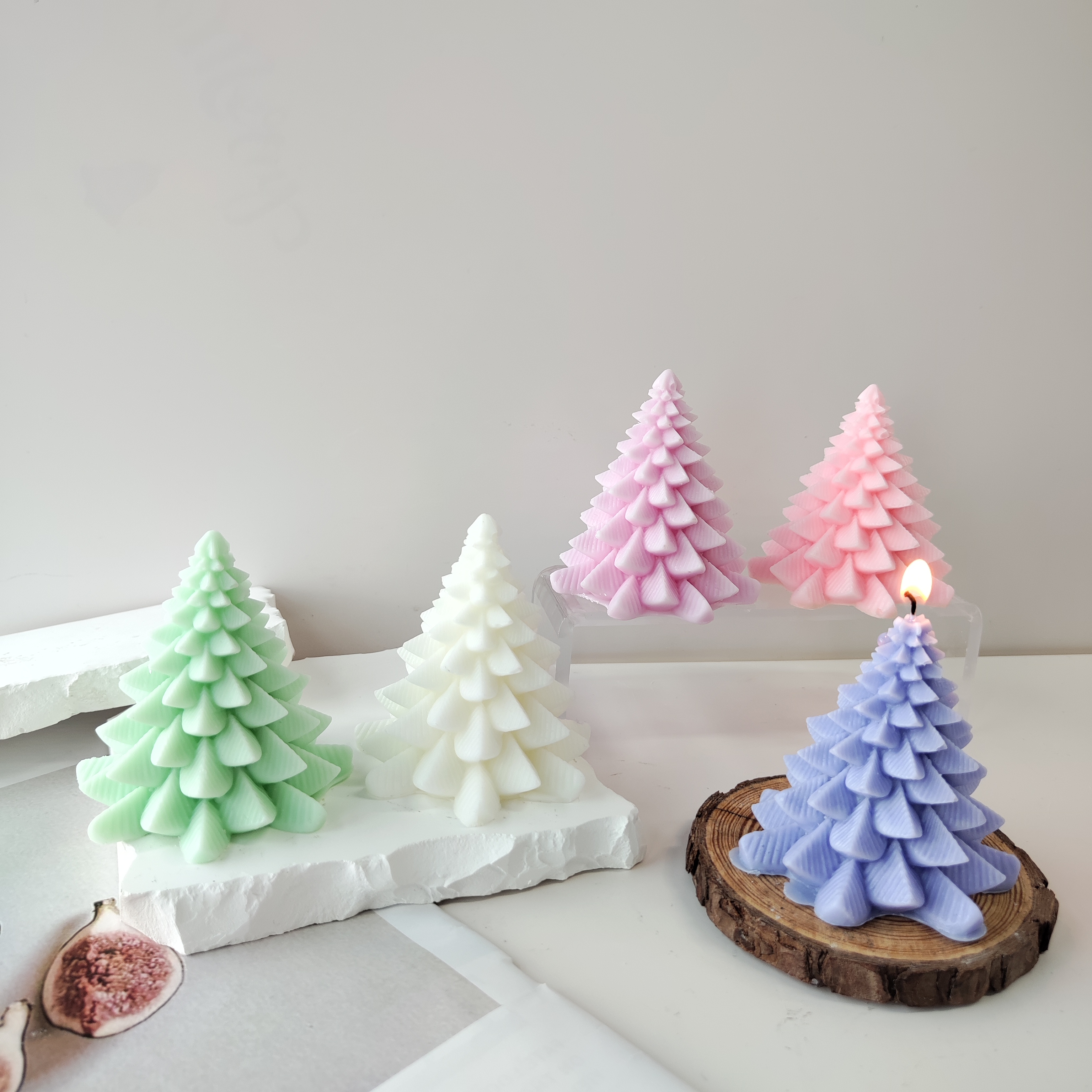 J56  Wholesale Christmas Gift Home Decoration Desktop Crafts Pine Shaped Candles Christmas Tree Scented Candle