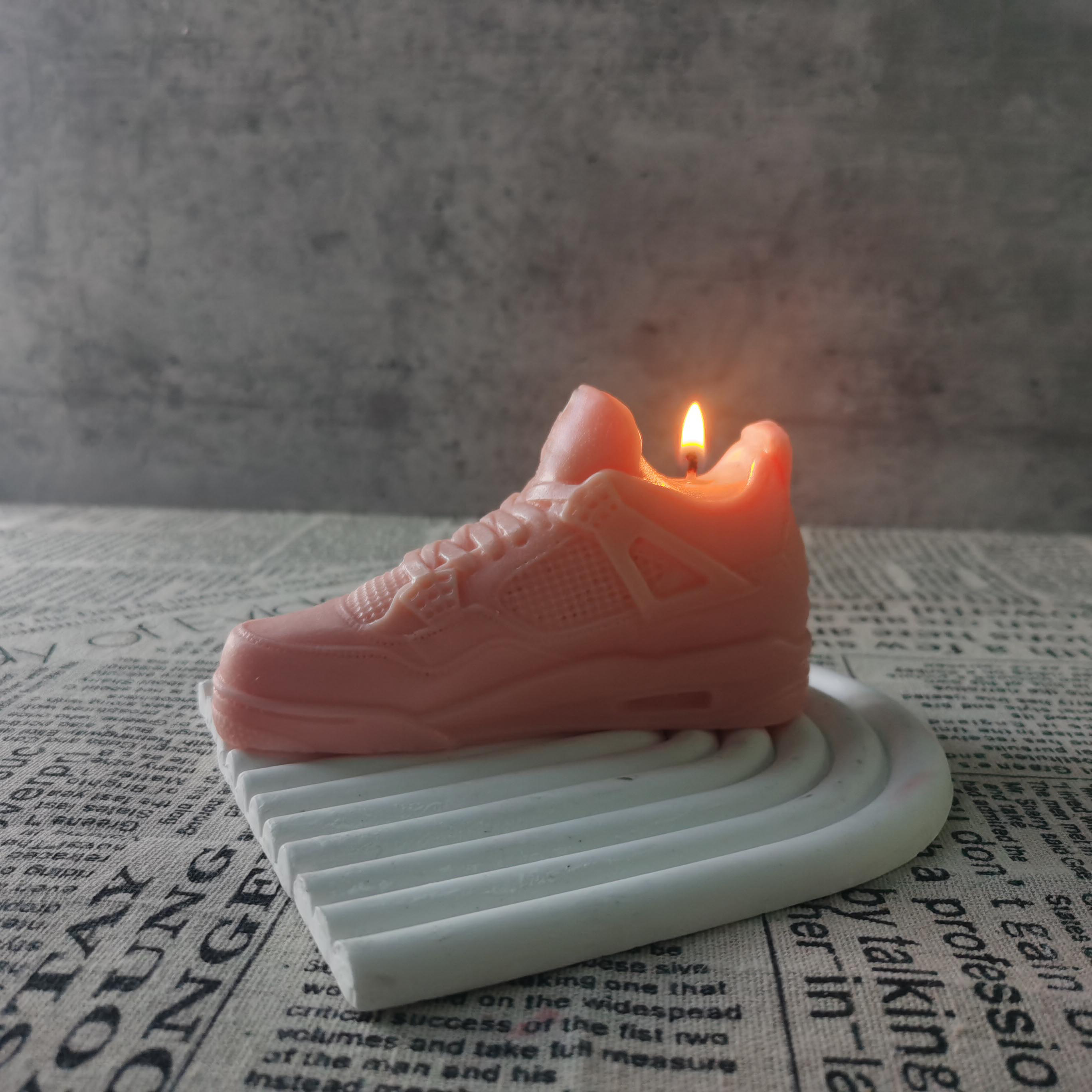 J51 Custom Creative Home Decorative fashion Natural Soy Wax scented candles 13cm Sneaker Shoe Aroma fragrance Candle