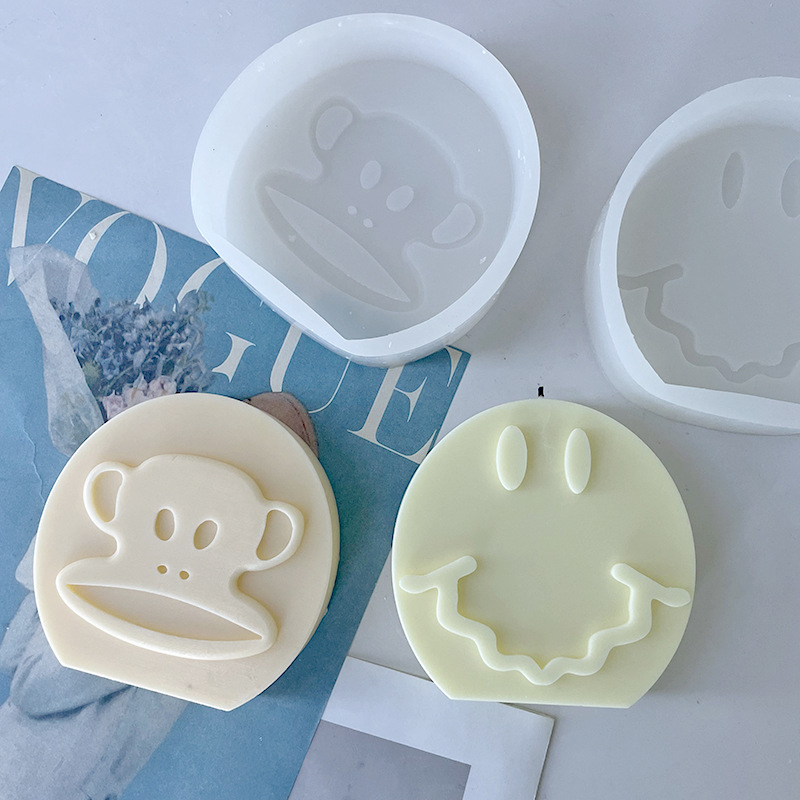 J6-23 Home Decor  Circle Abstract Round Face Soap DIY Monkey Smile Face Silicone Candle Mold