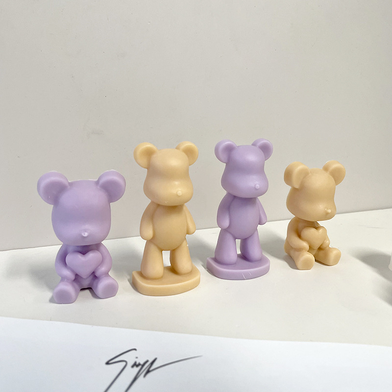 J6-99 New Design 3D Fashion Cartoon Small Size Violent Bear Figure Candle Mold Small Sitting Bearbrick Bear Candle Silicone Mold