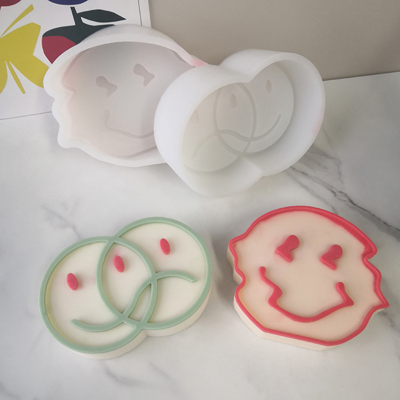 J1169 DIY Art Circle Wave Smiley Silicone Mould Unique Smile Face Silicone Candle Mold