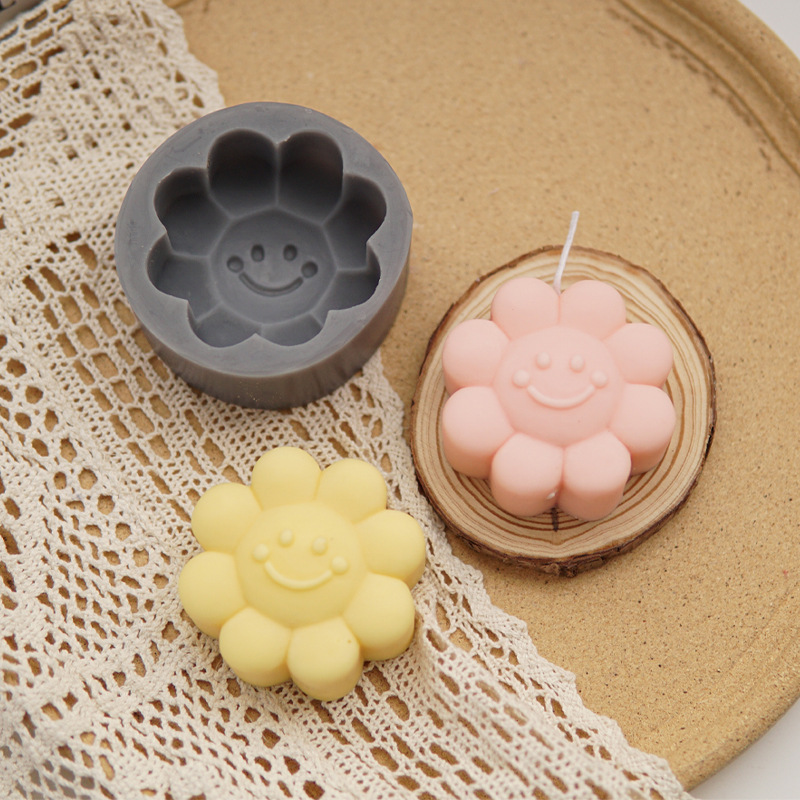 J1121 Handmade Aromatherapy Gypsum Diffuser Plaster Tool Creative Lovely Style DIY Scented Smiley Sunflower Candle Silicone Mold
