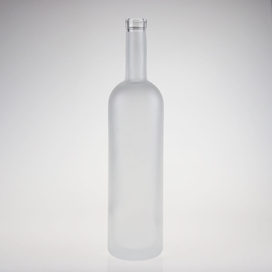 Wholesale High Quality Clear White Spirit Bottle 750ml Whisky Brandy Vodka Glass Wine Bottle