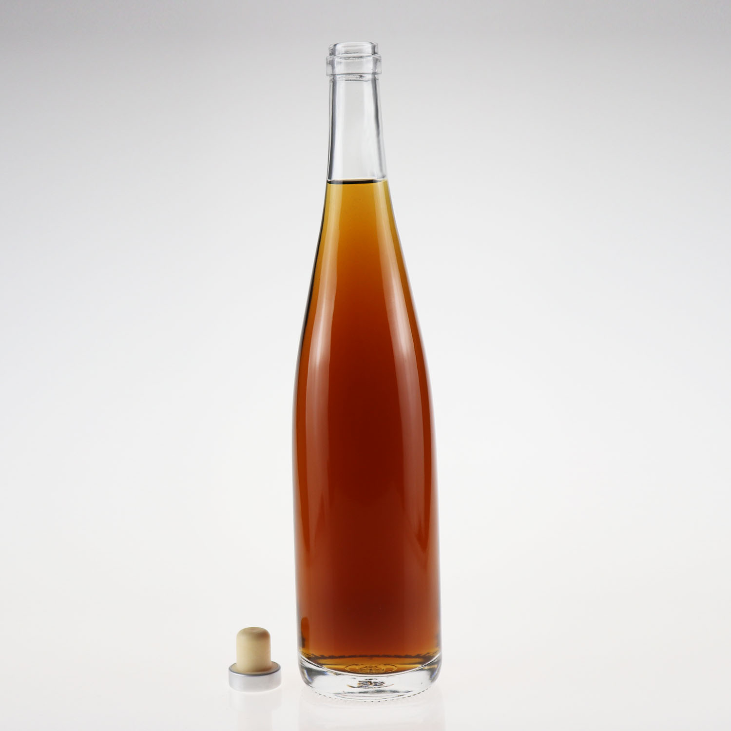 700ml round brandy whisky glass bottle with a cork top