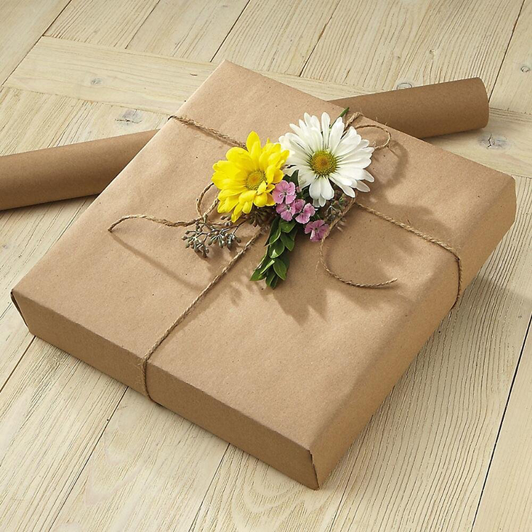 Gift wrapping kraft paper in white or in brown