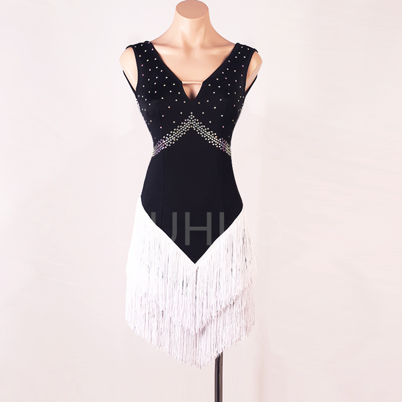 Women's bevelled white fringe sexy Latin dance gown White black patchwork dress Ballroom dress