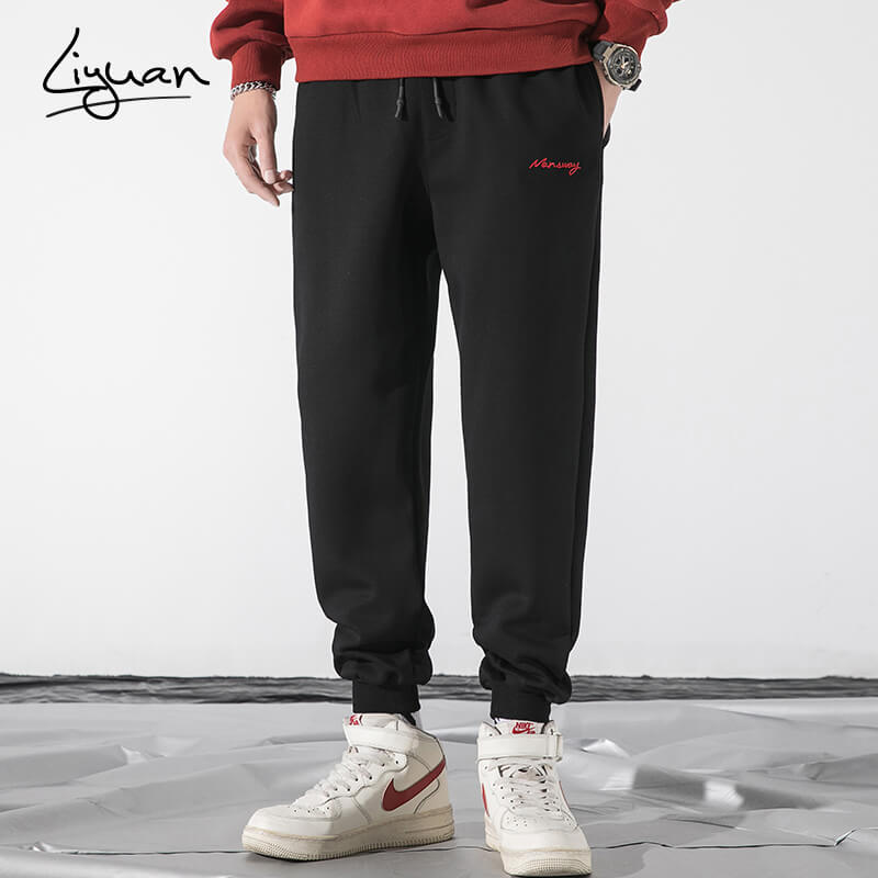 Black Sweatpants for Men Are A Casual Everyday Trend