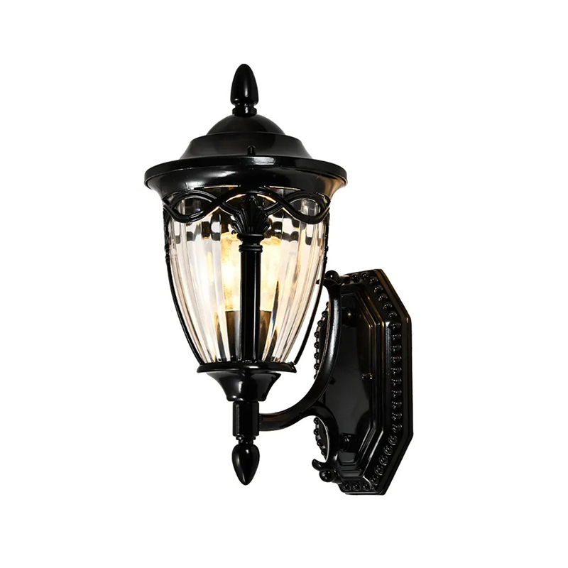 Strong Durable Factory Direct Price European Style Glass Lantern Wall Light Outdoor Victoria Patio Balcony Garden Villa Wall Lamp