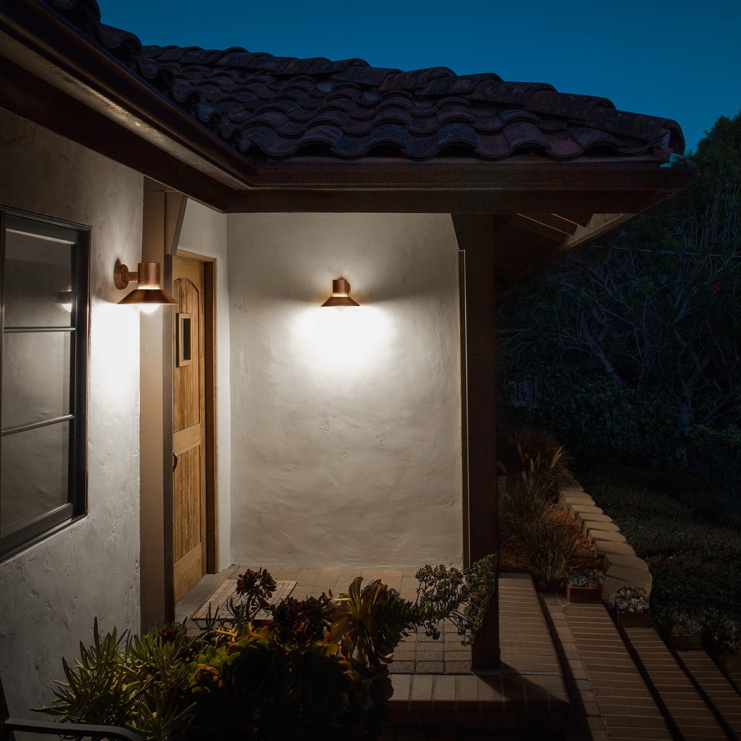 Outdoor Wall Lights - Traditional Wall Lighting for Outdoors