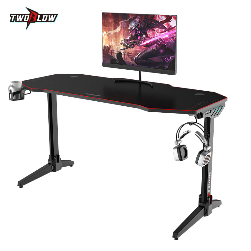  140cm Gamer table with T shpe legs and mouse pad Model LY 140cm