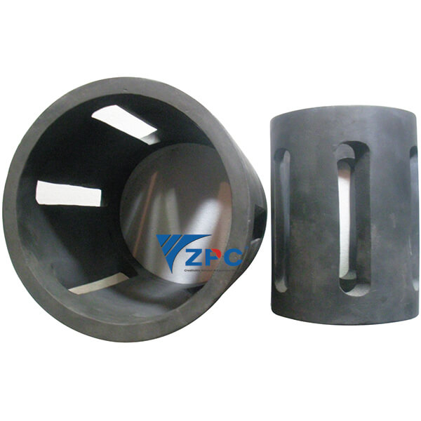 Wear resistant and high temperature resistant silicon carbide separator and liners