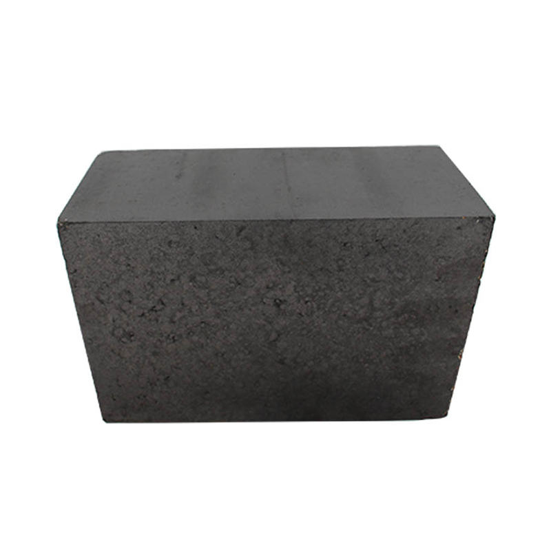 Fused magnesia and graphite resin - bonded refractory magnesia carbon bricks