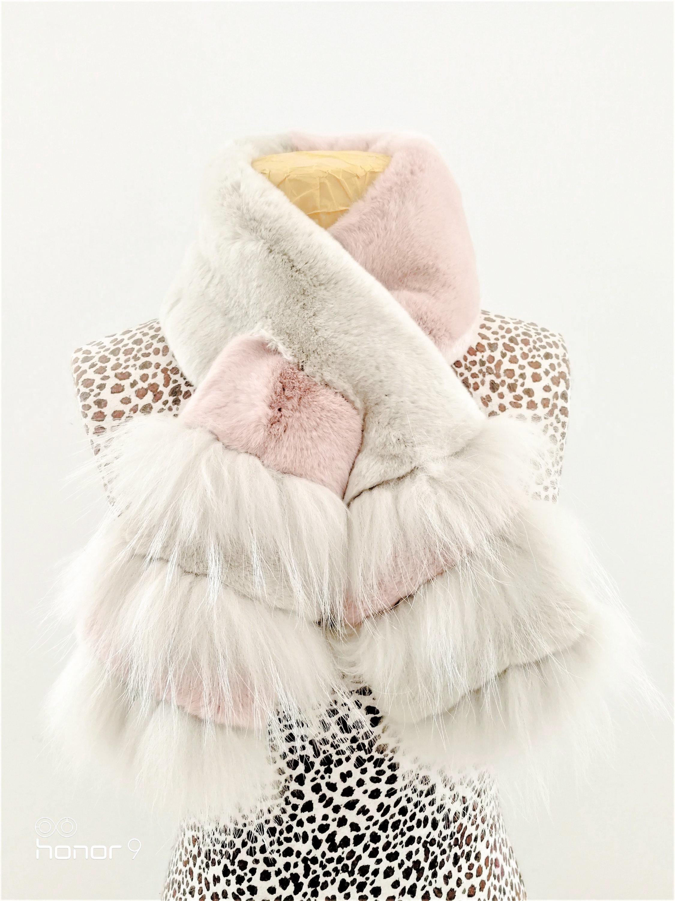 Luxurious Rabbit Fur Ball Scarf: A Must-Have Accessory for Winter