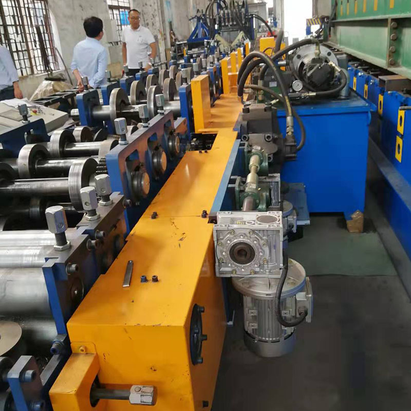 SIHUA adjustable customized quality CZ roll forming machine