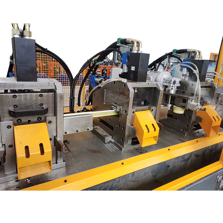 Suspened ceiling automatic long and short cross T bar steel roll forming machine
