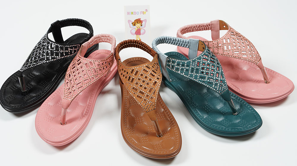 Foreign-Trade-Wholesale-Hollowed-out-Rhinestone-Flip-flop-Sandals-NMD2303A-1