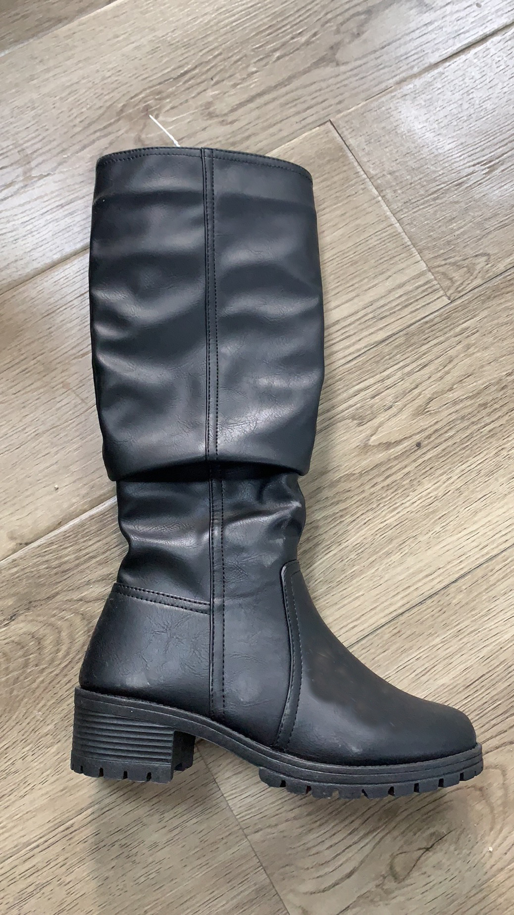 Womens' Classic Black Round-Toe Knee-High Boots 