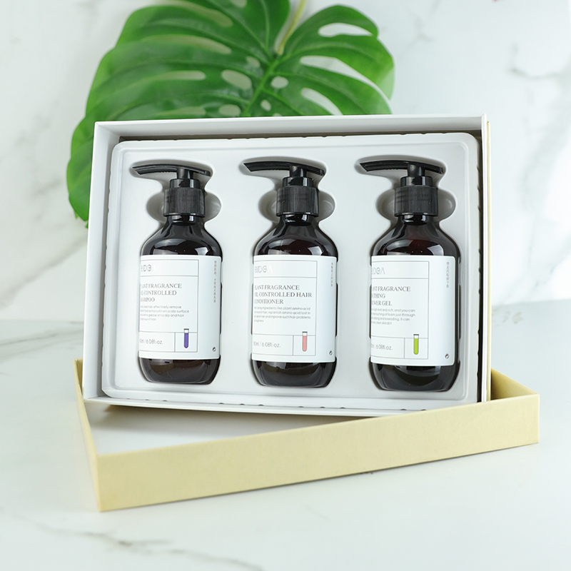 Plant Fragrance Body Care Giftset Including Oil-controlled Shampoo