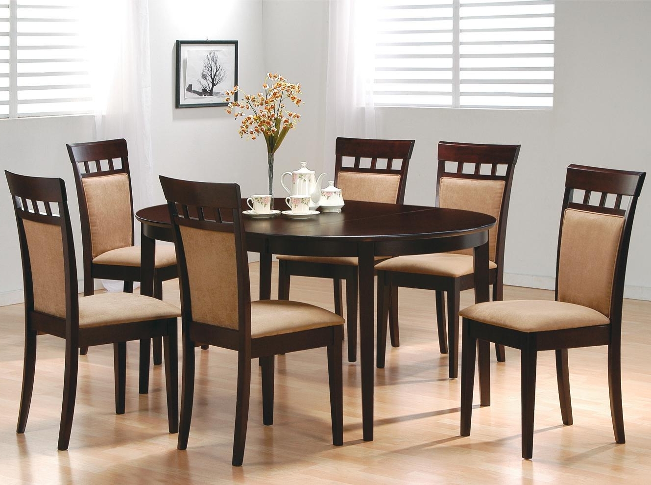 Dining Table with 6 Chairs | Dining Tables & Sets | Red Deer | Kijiji
