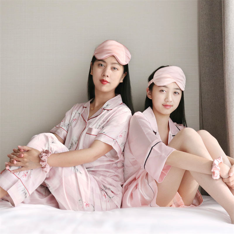 Mother and daughter custom design sleepwear