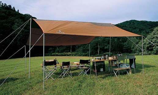 Durable and Reliable Tarps for Gathering Outdoors in Any Weather