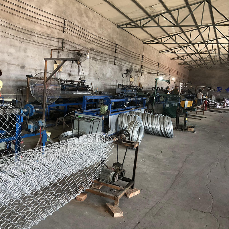 Hot dipped galvanized chain link mesh