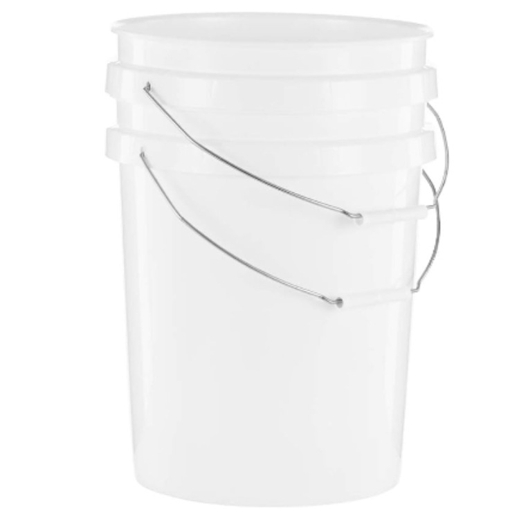 Plastic Buckets Are Easy to Clean